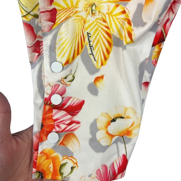 Salvatore Ferragamo Pants Women’s Size 4 Floral Printed Cropped Mid Rise Capri - Picture 5 of 12